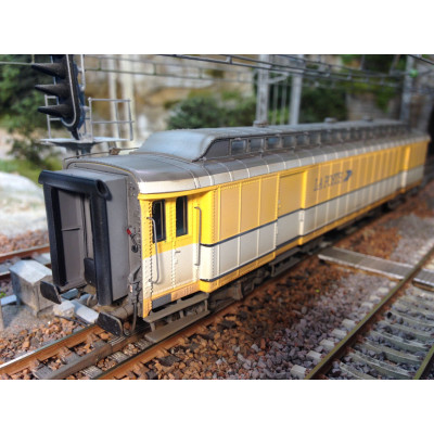 VOITURE POSTALE OCEM SNCF JAUNE LS MODELS 40425-3, PATINE PAR NOTRE ARTISAN