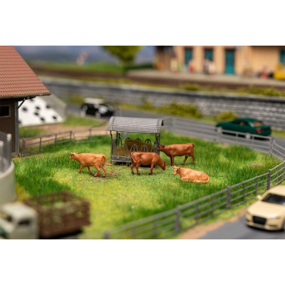 1 LOT DE 4 VACHES AVEC MINIBRUITAGE, HO, PAR FALLER F180235