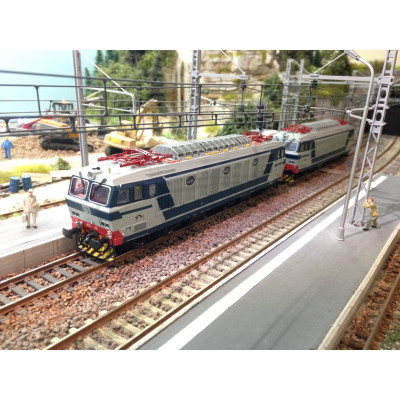 SET DE 2 LOCOMOTIVES ELECTRIQUE SERIE E633 ET 200, BLEUE ET GRISE, HO, EpIV V, PAR RIVAROSSI HR2875S