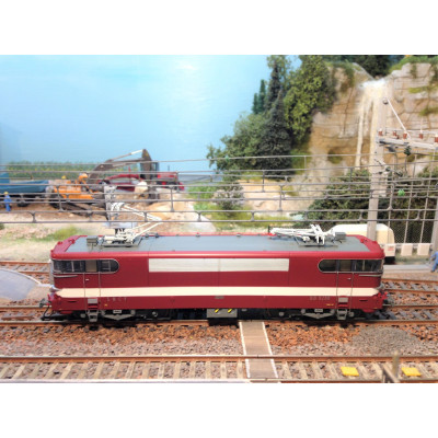LOCOMOTIVE ELECTRIQUE BB9288 ROUGE "LE CAPITOLE" SNCF ANALOGIQUE REE MODELES MB082