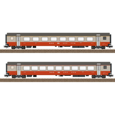 1 COFFRET DE 2 VOITURES VOYAGEUR SWISS EXPRESS, HO, EpIV, PAR TRIX 23691