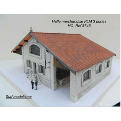 1 HALLE DE MARCHANDISES PLM 3 PORTES, HO, A MONTER ET PEINDRE, PAR PN SUD MODELISME 8745