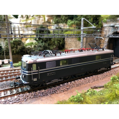 LOCOMOTIVE ELECTRIQUE CC 6051 SNCF DCC SONORE EPOQUE III DE PIKO 96582